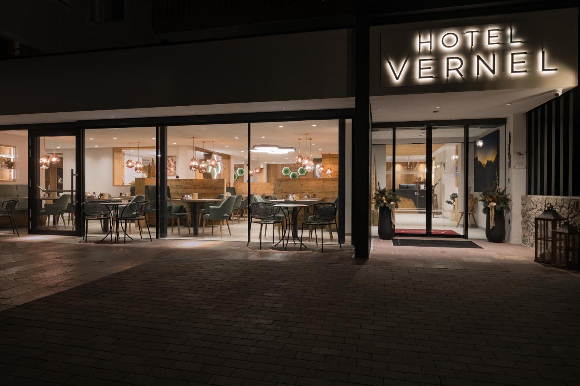 Hotel Vernel Santa Cristina Val Gardena المظهر الخارجي الصورة